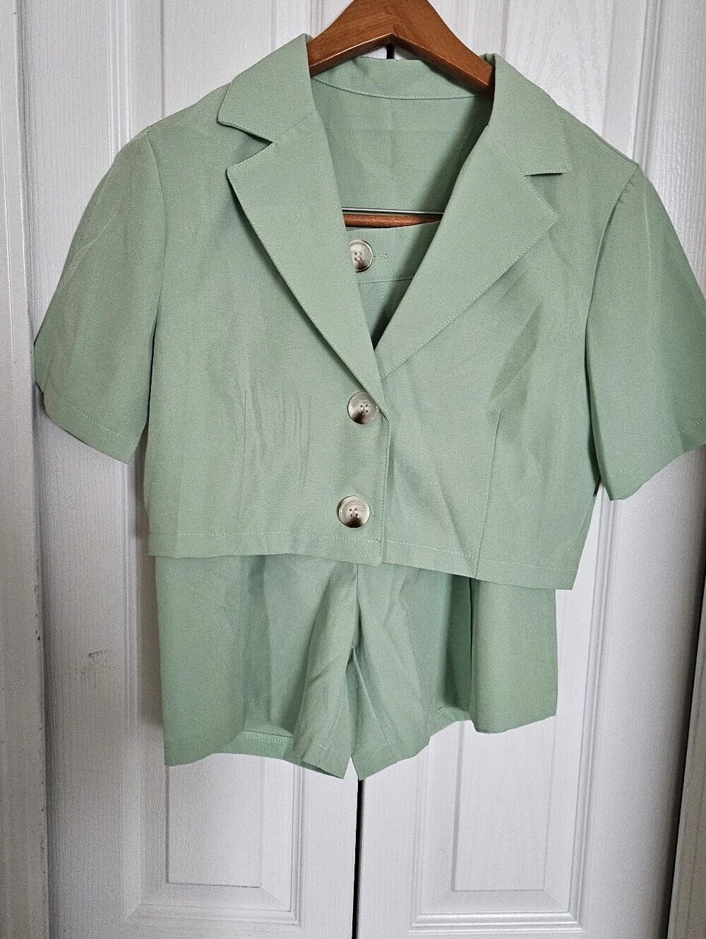 SHEIN Women 2Piece Mint Green Crop Blazer & High Waist Shorts Set SizeS.